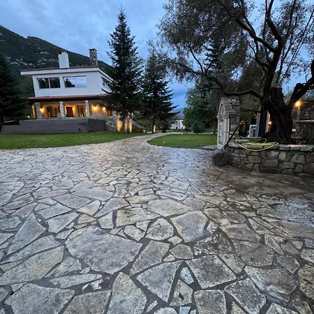 Eleni's * Kandíla