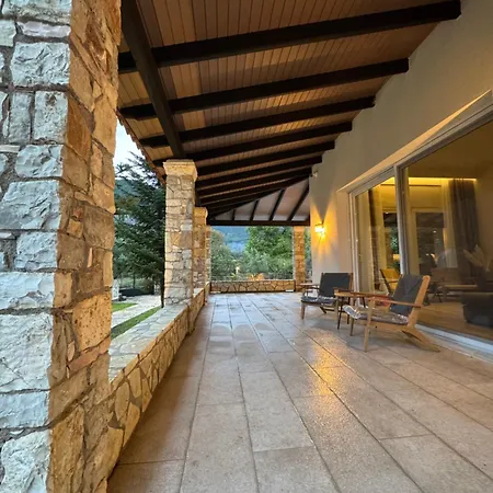 Eleni's * Kandila (Arcadia)