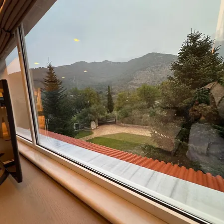 Eleni's Kandíla