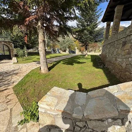 Eleni's Kandila (Arcadia)